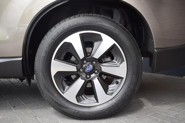 Subaru FORESTER 2.0 Premium - Dealer onderhouden - Trekhaak