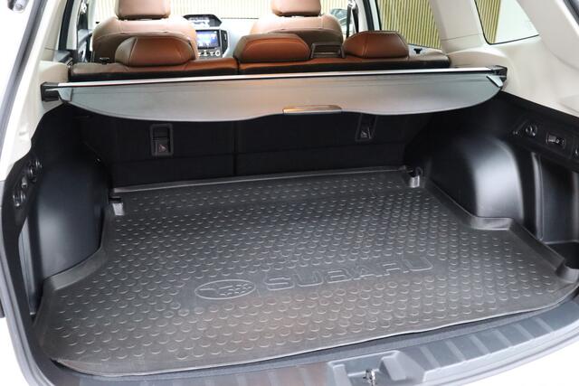 Subaru FORESTER 2.0i e-BOXER First Edition | Adaptive-cruise | Elek. Glazen Panoramadak | Apple Carplay & Android Auto | Navigatie | Leder | Camera | Keyless | Afneembare Trekhaak | Dodehoekdetectie