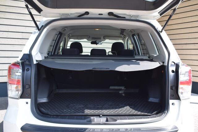 Subaru FORESTER 2.0 Comfort - Dealer onderhouden - Afneembare trekhaak