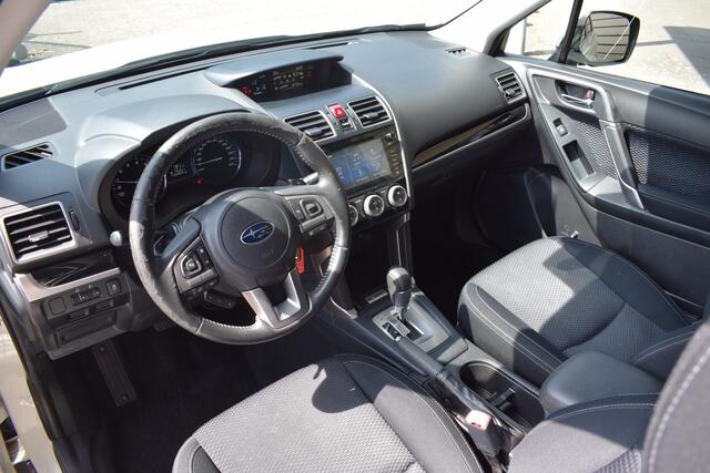 Subaru FORESTER 2.0 Comfort - Dealer onderhouden - Afneembare trekhaak