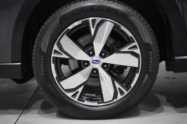 Subaru FORESTER 2.0i e-BOXER First Edition Leder Apple Carplay Schuifdak Camera Trekhaak NAP