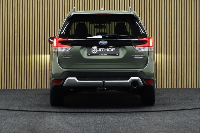 Subaru FORESTER 2.0i e-BOXER First Edition AWD | Panoramadak | Adaptive-cruise | Trekhaak | Leder | Camera | Clima | Elek. Achterklep | EyeSight | Apple Carplay & Android Auto | Keyless | Dodehoekdetectie