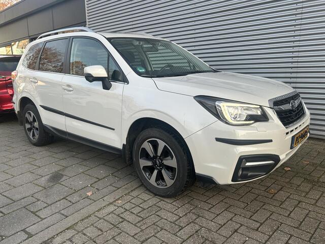 Subaru FORESTER 2.0 Premium | Trekhaak | schuidak | Leder |