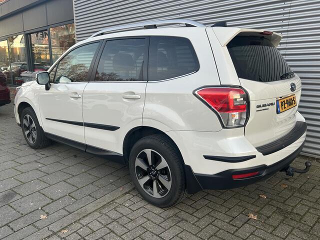 Subaru FORESTER 2.0 Premium | Trekhaak | schuidak | Leder |