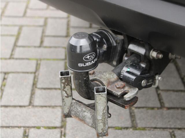 Subaru FORESTER 2.0 Comfort AWD Automaat Trekhaak, Cruise control, Climate control, Stoelverwarming, Parkeercamera, Lichtmetalen velgen