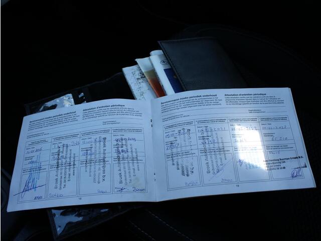 Subaru FORESTER 2.0 Comfort AWD Automaat Trekhaak, Cruise control, Climate control, Stoelverwarming, Parkeercamera, Lichtmetalen velgen