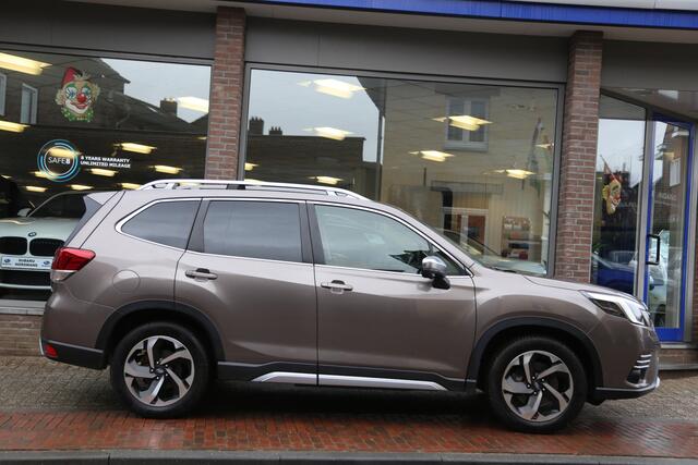 Subaru FORESTER 2.0i e-BOXER Premium Schuifdak Leer Navi Camera ACC