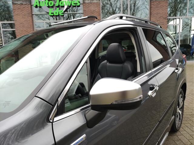 Subaru FORESTER 2.0i e-BOXER First Edition Panoramadak - Trekhaak - Leder - 18Inch LMV