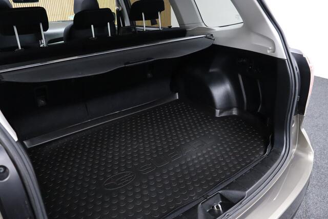 Subaru FORESTER 2.0 Comfort AWD Automaat | Elek. Glazen Panoramadak | Cruise-control | Trekhaak | Camera | Clima | Navigatie | X-Mode | All-season Banden | Stoelverwarming