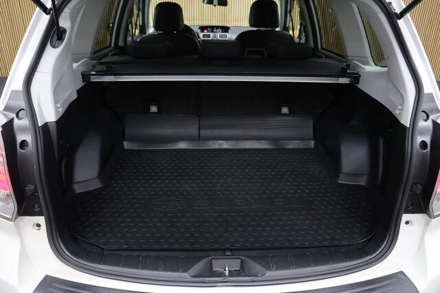 Subaru FORESTER 2.0 Premium AWD Harman Kardon Audio | Elek. Glazen Panoramadak | Trekhaak | Adaptive-cruise | Camera | Clima | Leder | Navigatie | Elek. Achterklep | Keyless | Stoelverwarming | Dodehoekdetectie