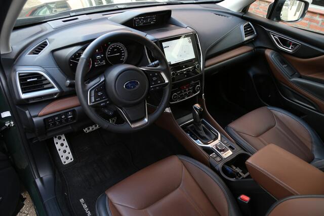 Subaru FORESTER 2.0i e-BOXER Premium Schuifdak Leer Navi HK Camera ACC