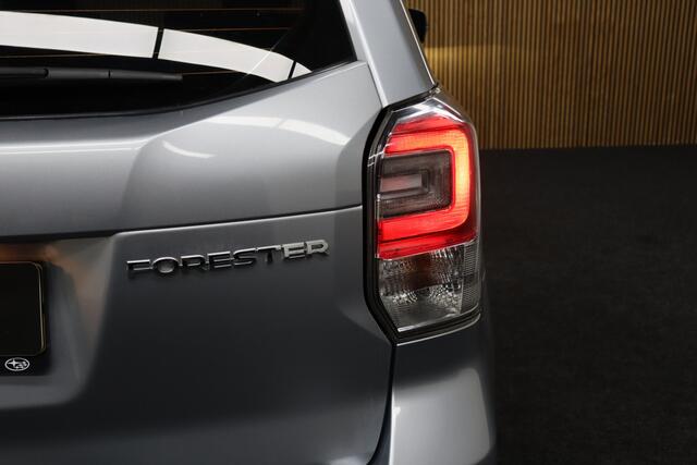 Subaru FORESTER 2.0 Premium AWD | Elek. Glazen Panoramadak | Afneembare Trekhaak | Adaptive-cruise | Camera | Clima | Stoelverwarming V+A | Stuurverwarming | Full Led | LM Velgen | Keyless