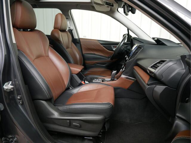 Subaru FORESTER 2.0i e-BOXER First Edition