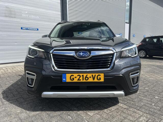 Subaru FORESTER 2.0i e-BOXER First Edition Automaat | Apple Carplay & Android Auto | Bruin Lederen Interieur | Elek. Schuif/Kantel Dak | Verwarmde Achterbank
