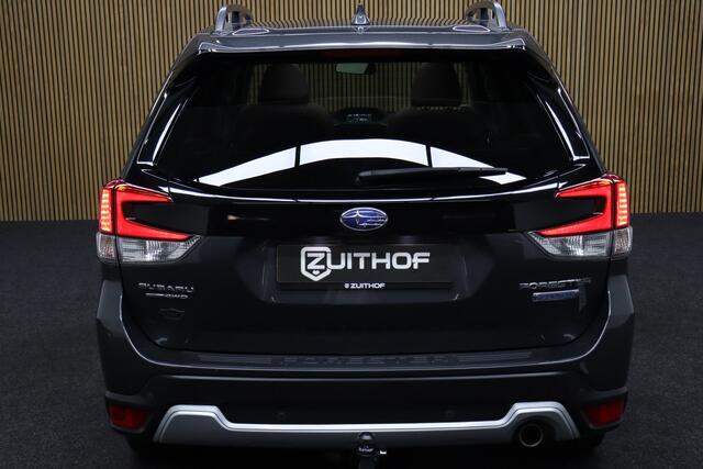 Subaru FORESTER 2.0i e-BOXER First Edition AWD | Elek. Glazen Panoramadak | Bruin Leder | Adaptive-cruise | Camera | Clima | Elek. Achterklep | Stoelverwarming V+A | Navigatie | Apple Carplay & Android Auto | Keyless | Dodehoekdetectie