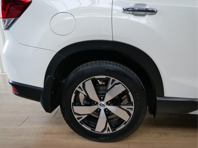 Subaru FORESTER 2.0i e-BOXER First Edition