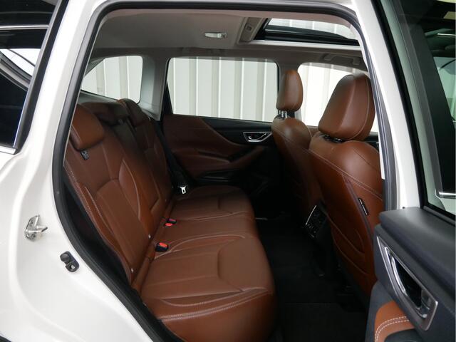 Subaru FORESTER 2.0i e-BOXER First Edition