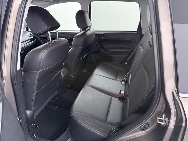 Subaru FORESTER 2.0 Premium AWD | Trekhaak | Panoramadak | ACC | Navigatie!