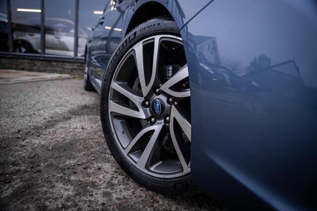 Subaru LEVORG 1.6 GT-S 170pk AWD premium I Schuifdak I Full-option I EyeSight I Leder I Afn.trekhaak I NL-auto I 2e-eig.