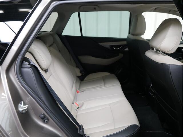 Subaru OUTBACK 2.5i Premium met Afn Trekhaak