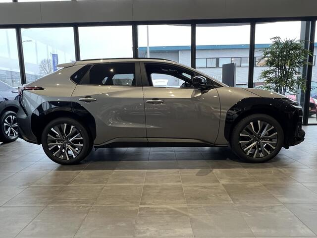 Subaru SOLTERRA 4E-xperience 73.1 kWh | NIEUW MODEL!!! | 100% Elektrisch | Uit Voorraad Leverbaar | Panoramisch Dak | Dubbelen Draadloze Telefoonoplader | Nieuw Multimedia Systeem