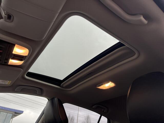 Subaru XV 2.0i e-BOXER Premium Automaat | Elek. Schuif/Kantel Dak | Apple Carplay & Android Auto | Climate Control