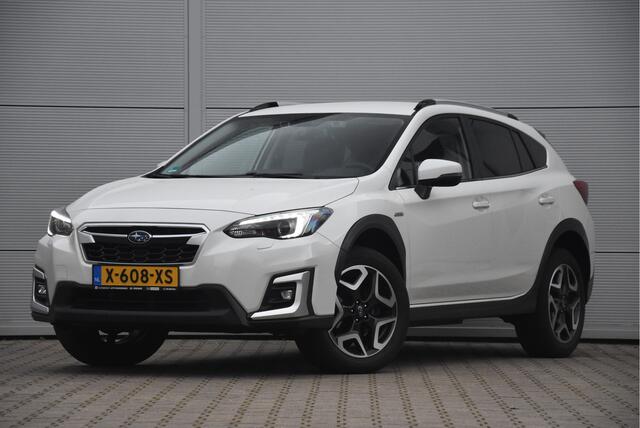 Subaru XV 2.0i e-BOXER Luxury | Trekhaak |