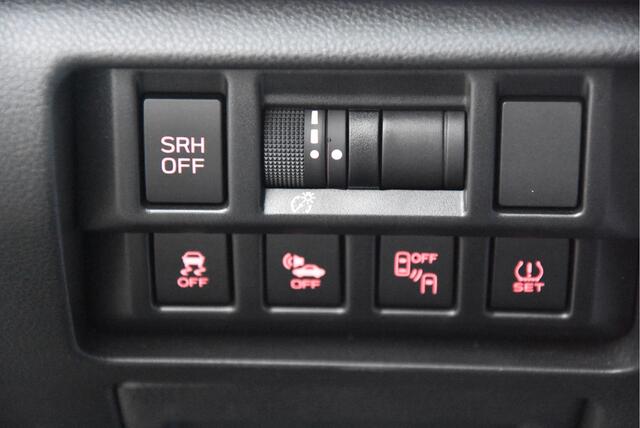 Subaru XV 2.0i e-BOXER Luxury | Trekhaak |