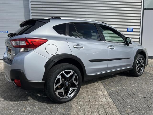 Subaru XV 2.0i e-BOXER Premium Automaat | Apple Carplay & Android Auto | Elek. Schuif/Kantel Dak | Climate Control | Lichtmetalen Velgen