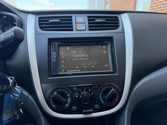 Suzuki CELERIO 1.0 Comfort ? park sensor ? Navigatie ? Airco ?