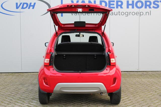 Suzuki IGNIS 1.2-83pk Smart Hybrid Comfort. Zeer nette en betrouwbare wagen, slechts ¤. 23,- wegenbelasting. Airco, telefoonvoorb., 5drs., DAB, boordcomputer, centr. port. vergr. afstand bed., LED verlichting etc.