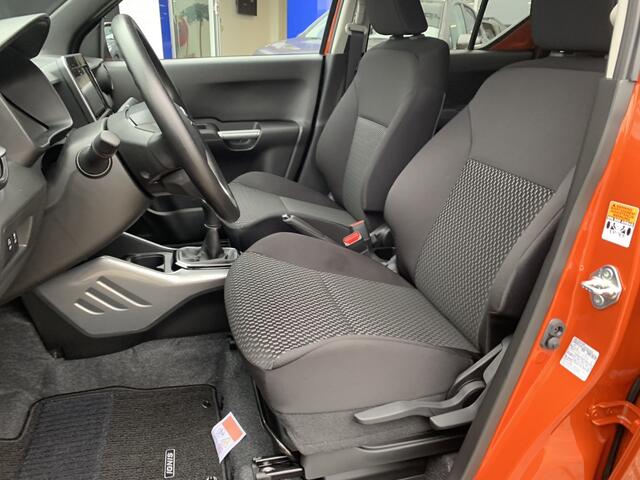 Suzuki IGNIS 1.2 Smart Hybrid Select Per direct leverbaar. info: M. Safari 0492588976
