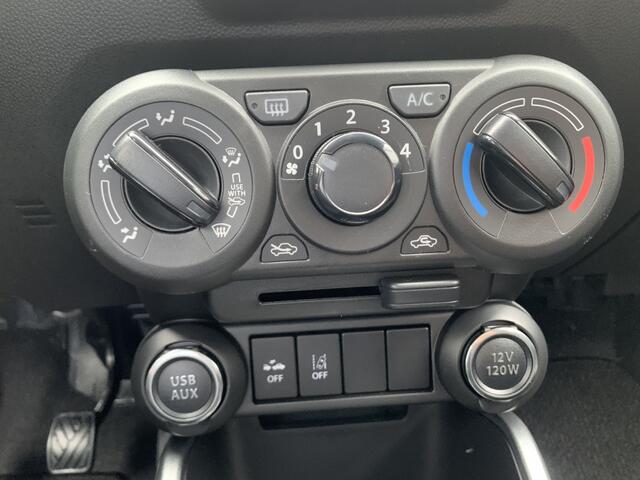 Suzuki IGNIS 1.2 Smart Hybrid Select Per direct leverbaar. info: M. Safari 0492588976