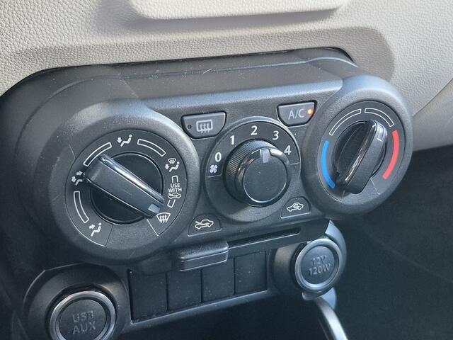 Suzuki IGNIS 1.2 Select | Airco | Bluetooth | Achteruitrijcamera | Voorstoelverwarming | Achterstoelen verschuifbaar |
