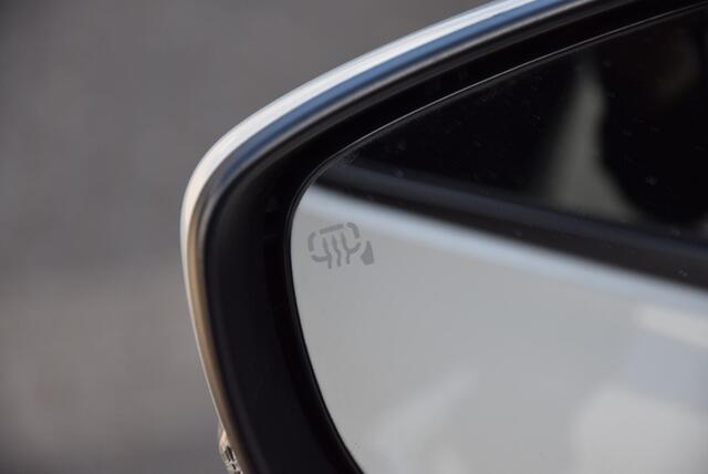 Suzuki IGNIS 1.2 Stijl Smart Hybrid | Cruise control | Navigatie | Stoelverwarming |