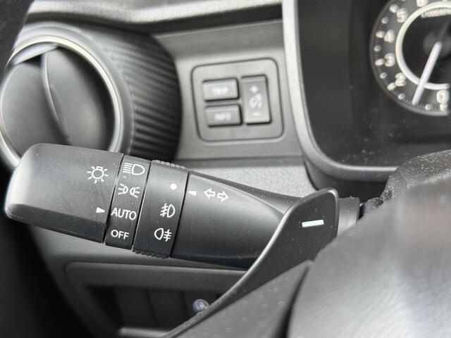 Suzuki IGNIS 1.2 Smart Hybrid Select Navi+BT+Cam Stoelvw. Airco 16"LMV