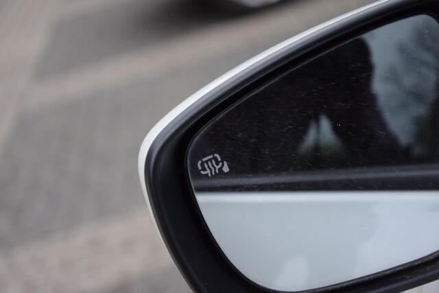 Suzuki IGNIS 1.2 Smart Hybrid Select | Achteruitrijcamera | Stoelverwarming | Apple carplay/android |