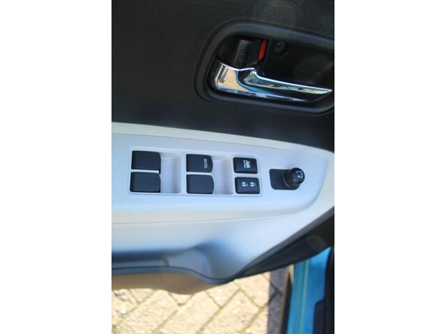 Suzuki IGNIS 1.2-90pk Select. Mooie en luxe hoogzitter. Navigatie , Climate control , Trekhaak , Camera, Bluetooth