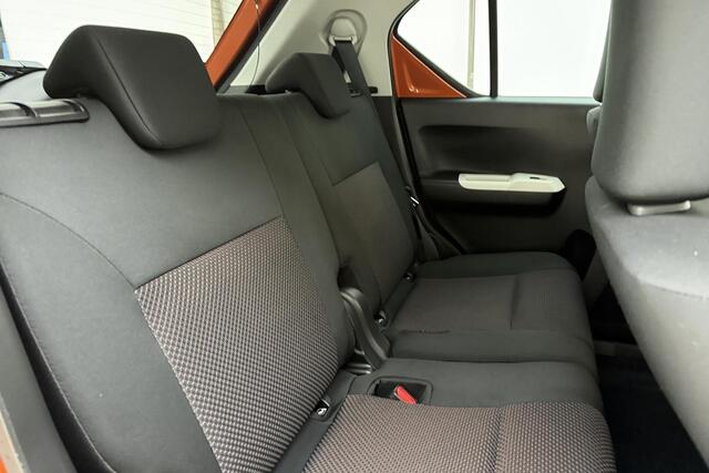 Suzuki IGNIS 1.2 Stijl Smart Hybrid 90pk | Navigatie | Climate Control | Camera | Cruise Control | Lichtmetalen Velgen | Stoelverwarming | Dakrailing