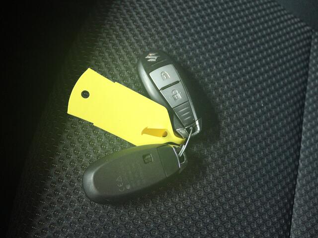 Suzuki IGNIS 1.2 Stijl | Apple Carplay / Android Auto | Cruise control | Climate control | Navigatie | Keyless entry |