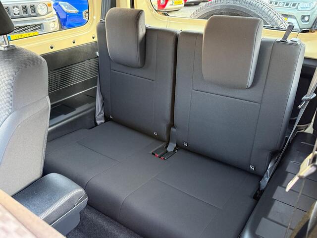 Suzuki JIMNY 1.5 Stijl | 4x4 | Navi | 4 persoons | Camera | Cruise Control | Rijklaarprijs!