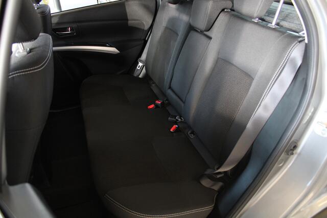 Suzuki S-Cross 1.0 Boosterjet Exclusive Achteruitrijcamera, Navigatie, Cruise Control, Voorstoelen Verwarmd, Regensensor