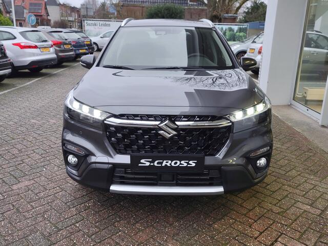 Suzuki S-Cross 1.5 FULL HYBRID SELECT Direct Beschikbaar | Met 6 JAAR GARANTIE! | Inclusief ¤ 3.000,- Voorraad Voordeel