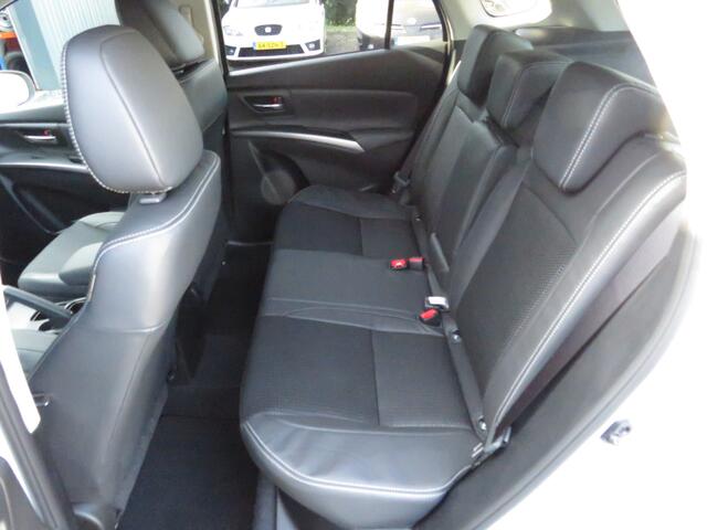 Suzuki S-Cross 1.5 Hybrid Style, 360 Camera, Parkeersensoren, Nieuw!