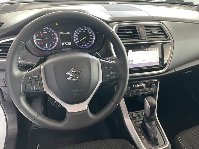 Suzuki S-Cross 1.0 Boosterjet Exclusive Climate control - Cruise control - Navi - Parkeersensoren V+A - A-uitrijcamera - MFL-stuurwiel - Apple carplay/Android auto - Mistlampen voor- LMV 17"- Ramen E-V+A - Spiegels E-Verstel en ver