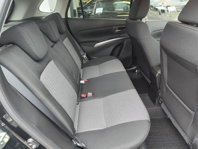 Suzuki S-Cross 1.5 FULL HYBRID SELECT Direct Beschikbaar | Met 6 JAAR GARANTIE! | Inclusief ¤ 3.000,- Voorraad Voordeel