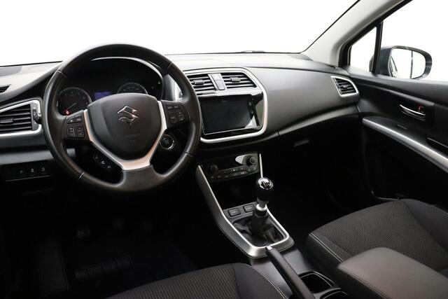 Suzuki S-Cross 1.4 Boosterjet Exclusive 140pk | Trekhaak | Climate Control | Stoelverwarming | Cruise Control | Lichtmetalen Velgen | Achteruitrijcamera