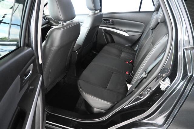 Suzuki S-Cross 1.0 Boosterjet Stijl Clima Navigatie Panoramadak Rijklaarprijs Inruil Mogelijk!