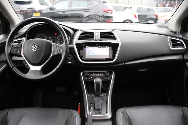 Suzuki S-Cross 1.4 Boosterjet Style Hybrid Automaat | Trekhaak | Open dak | 10 jaar garantie |