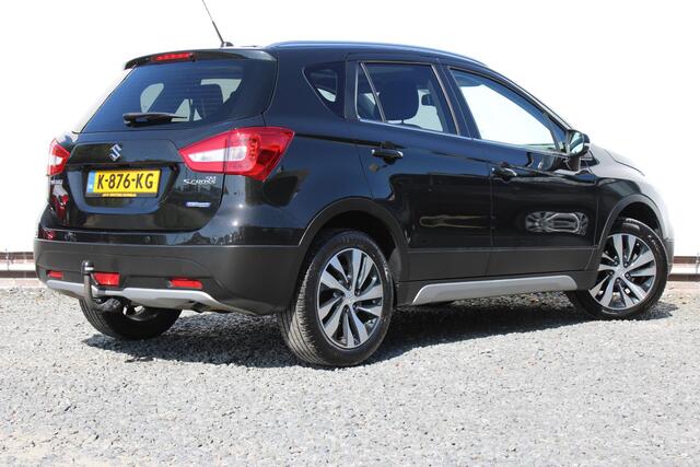 Suzuki S-Cross 1.4 Boosterjet Style Smart Hybrid Panoramadak, Trekhaak, Dealeronderhouden, Stijl Uitvoering.